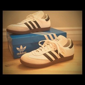 adidas  |  Samba Classic Shoes